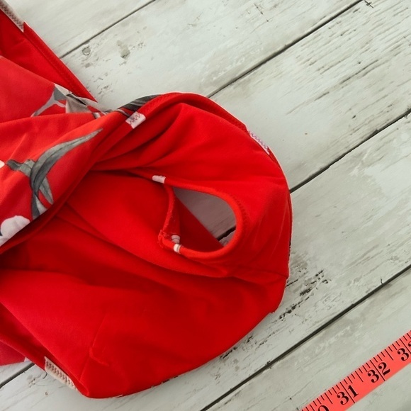 Athleta Waimea Floral Plunge Halter One
Piece Swimsuit Medium - Picture 8 of 8